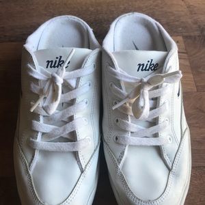 RARE NIKE SLIP ON SNEAKERS